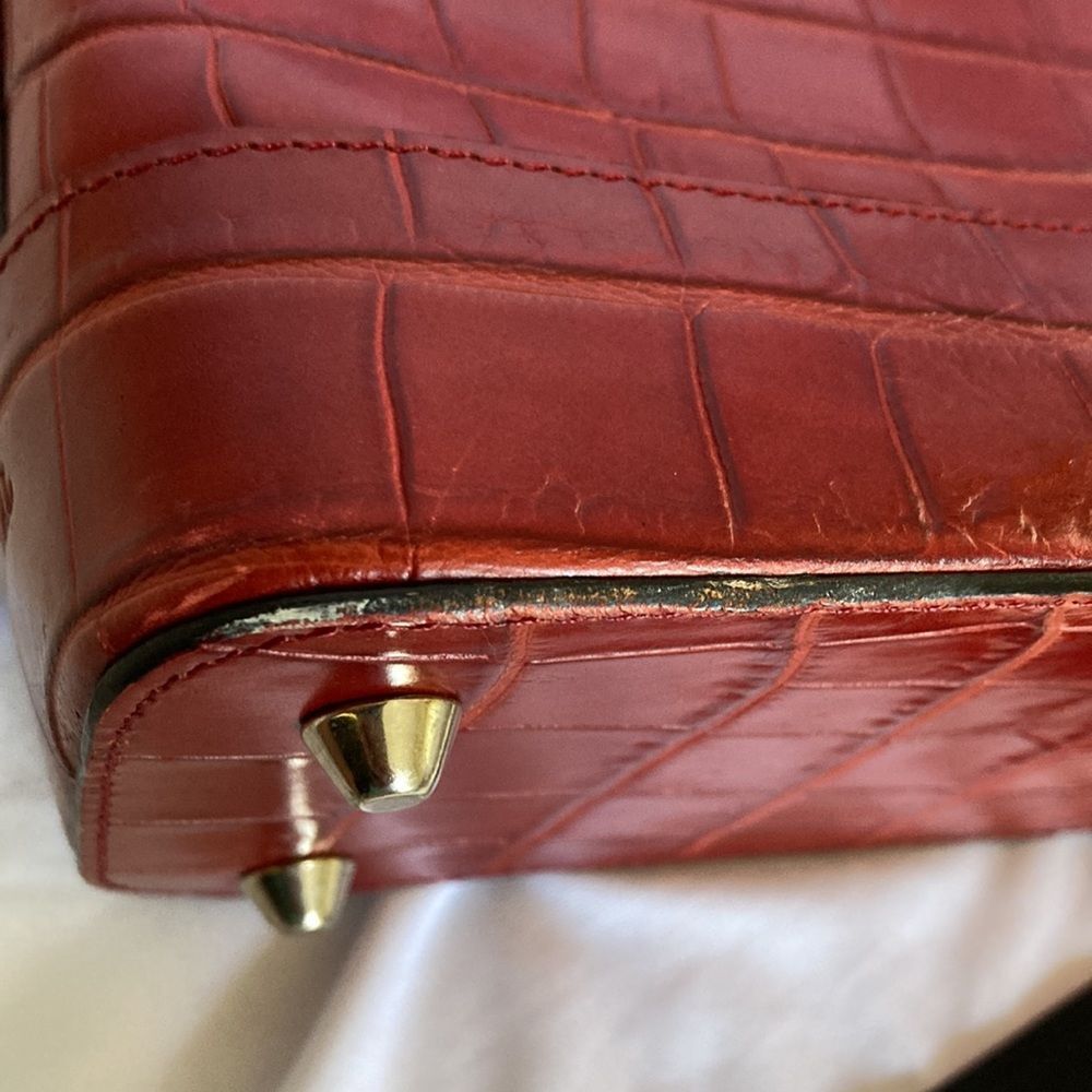 El Portal Genuine Leather Croc Embossed Handbag - Picture 10 of 11